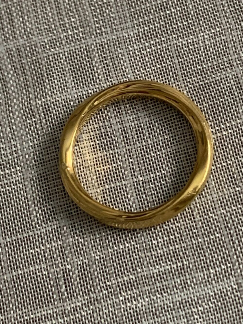 Pandora Gold Plated Swirl Band / Ring